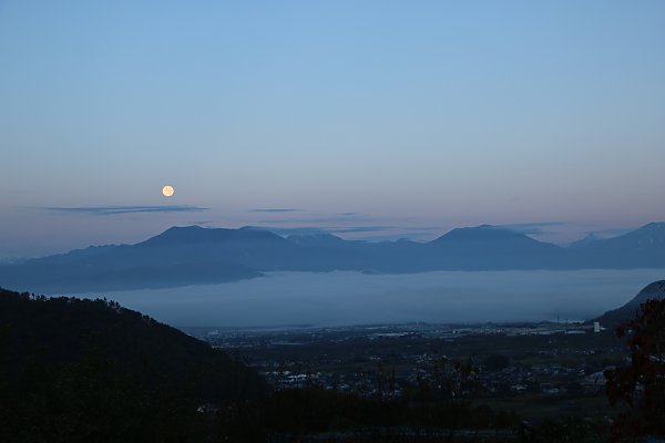 �k�M�܊x���̃X�[�p�[���[��